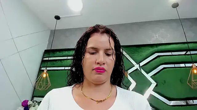 ThaliaCross from StripChat