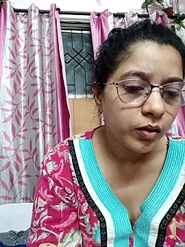 thanusi_2 from StripChat