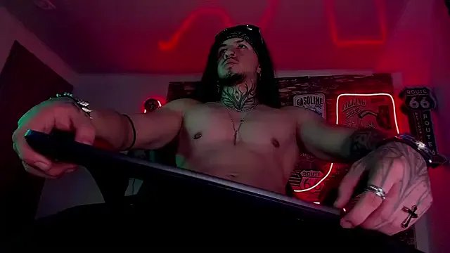 the_beast_master_ from StripChat