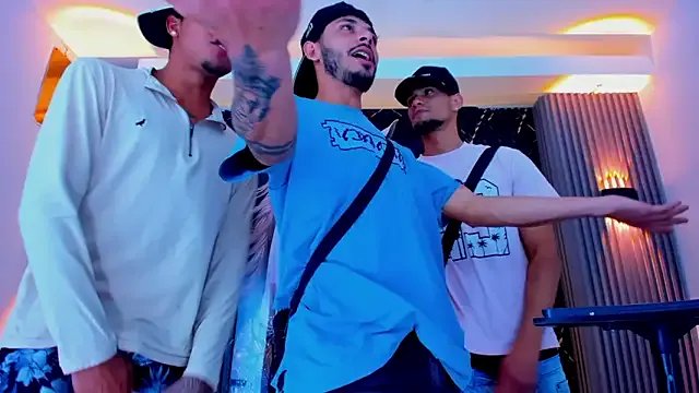  the_knights_of_the_night chat room