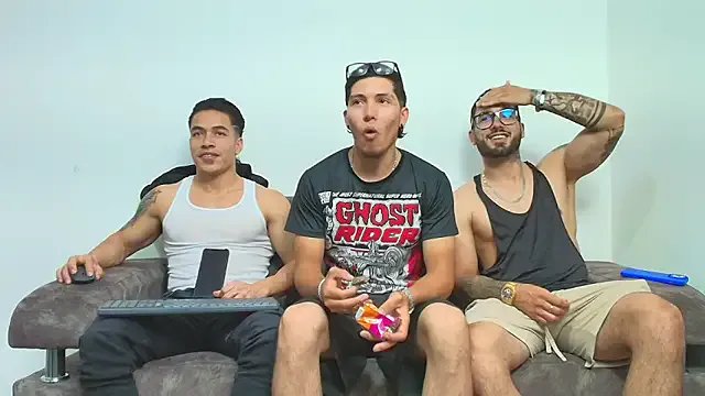 thebadboys05 from StripChat