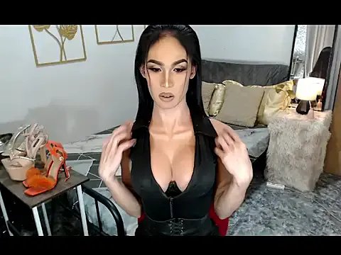 TheHugeCockBella