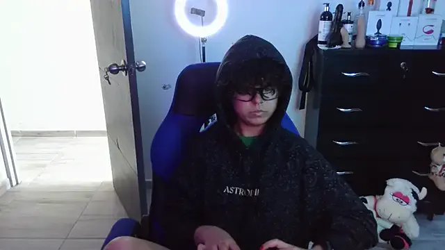 thomascooper7 from StripChat