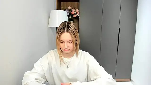 TinaMonaldi from StripChat