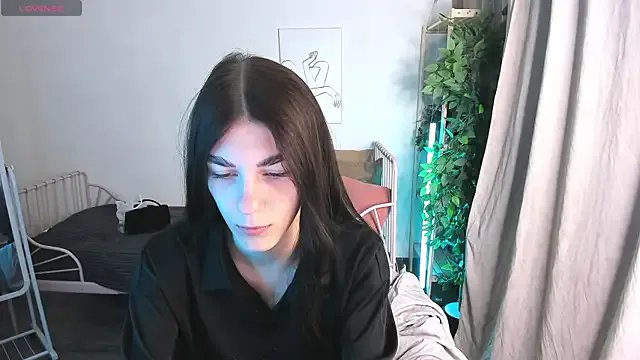 toooyour from StripChat