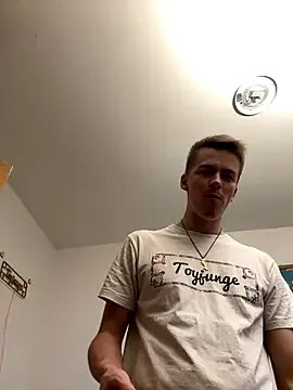 Toyjungee from StripChat