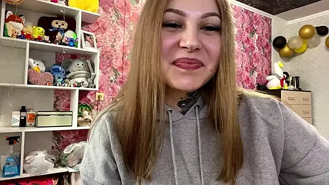  TraciBallena chat room