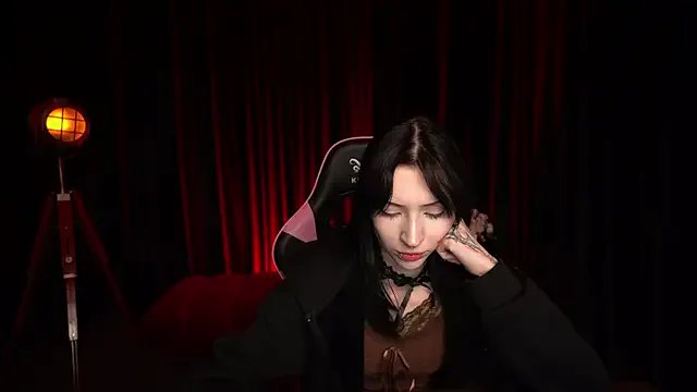 Trix_Void from StripChat