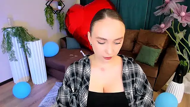 TrueReincarnation from StripChat