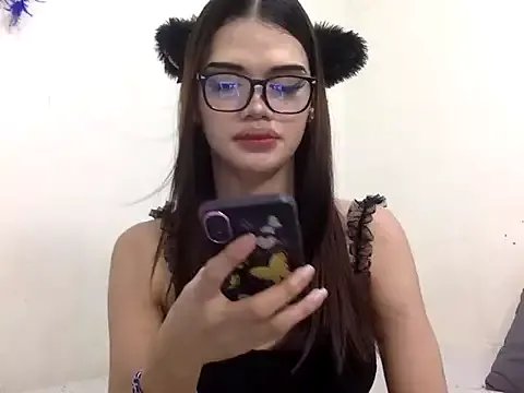 tstoni_talks from StripChat