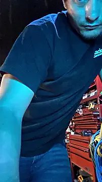 twistafatpipe from StripChat