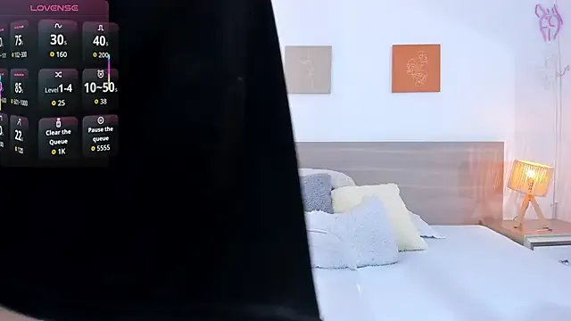 Umarani_ from StripChat