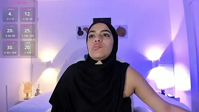 Umarani_ from StripChat