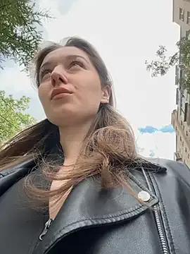 UnaMiuMiu from StripChat is Freechat