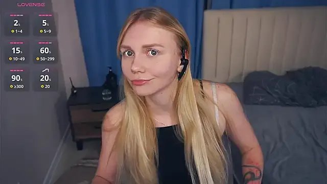 UnDesiga from StripChat