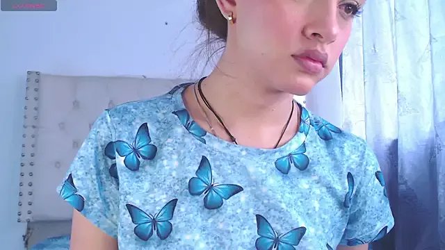 valen_thompson from StripChat