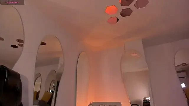 ValeriaRiveraX from StripChat