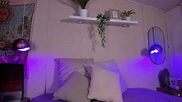 Violeta_dh from StripChat