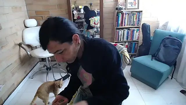 VioletaGomez_Co from StripChat