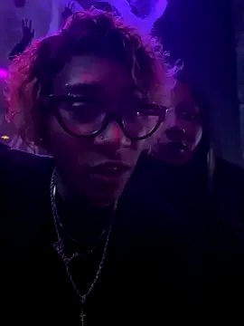  VixenCapri chat room