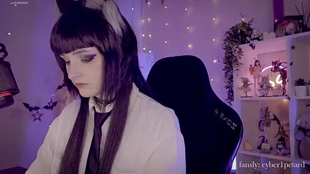 vronnier from StripChat