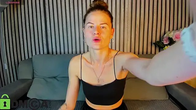 Wanda_Gomez from StripChat