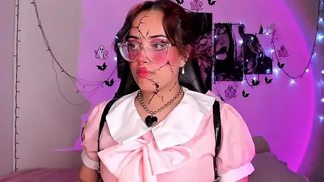 willow_poisson from StripChat