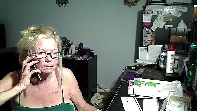 XTRAHORNYONE