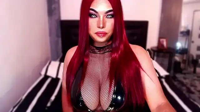 xTrixieMae from StripChat