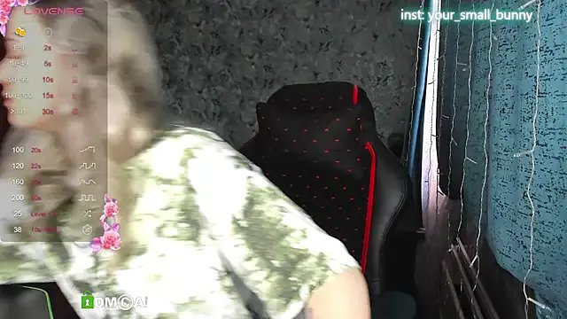 Your_small_bunny from StripChat