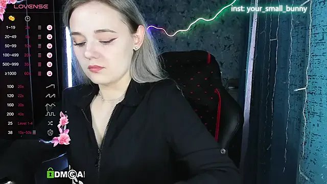 Your_small_bunny from StripChat