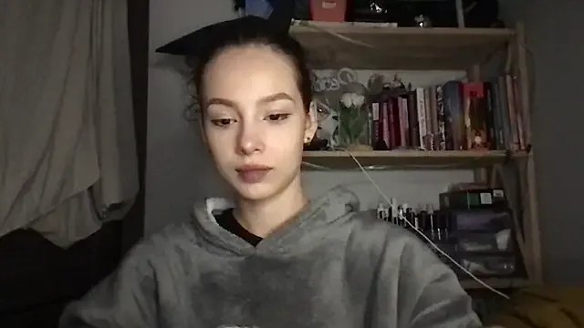 Yuna5343 from StripChat