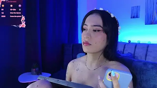 ZaraDames_ from StripChat