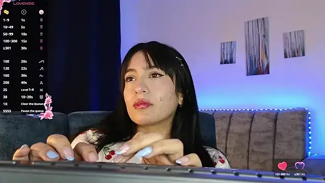 ZaraDames_ from StripChat