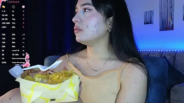 ZaraDames_ from StripChat