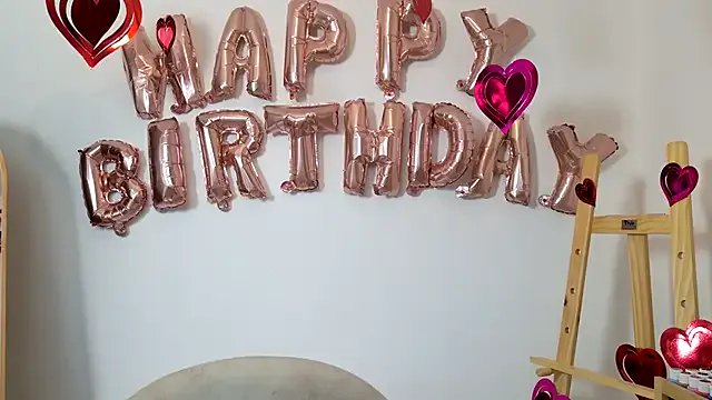 Zoe_Benson from StripChat