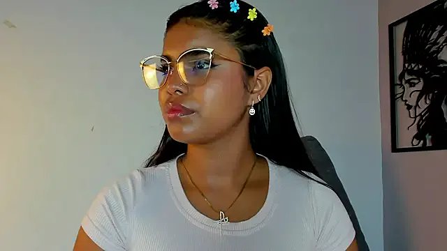 zoe_roux21 from StripChat