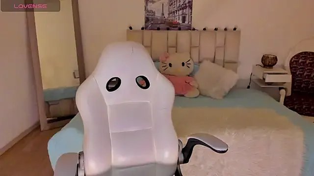 zoe_turnner_18 from StripChat